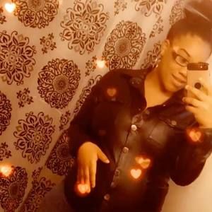 Meet your Posher, Simmie